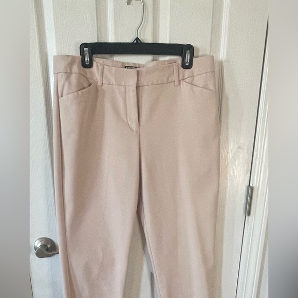 Express Editor Trousers in Size 10R in excellent condition with pockets - Picture 6 of 13